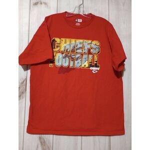 Team Apparel Tshirt Men's Large Kansas City Chiefs Red‎ Short Sleeve Crew Neck